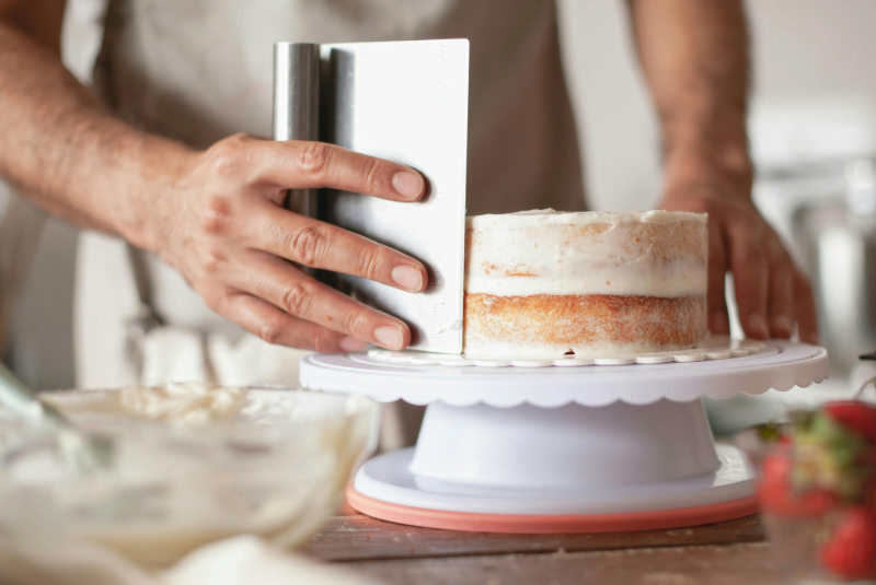 Snickerdoodle & Sprinkles Cake Decorating - September 30th