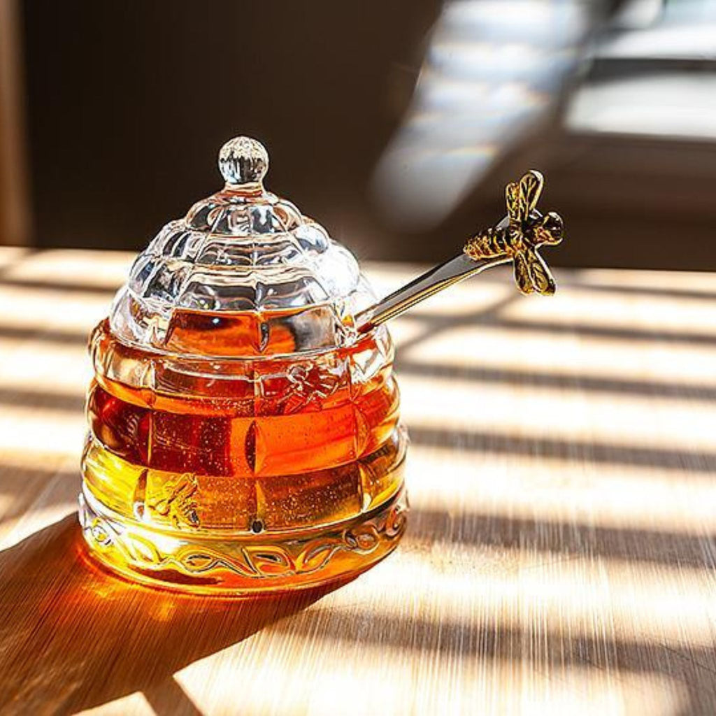 glass honey pot, lifestyle