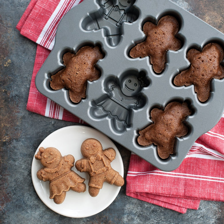 Gingerbread Cakelet Pan