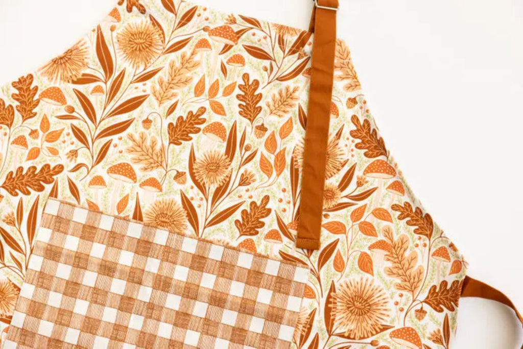 Apron - Mushroom Medley detail view