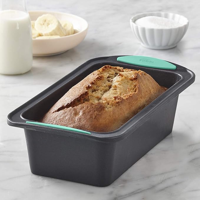 silicone loaf pan lifestyle