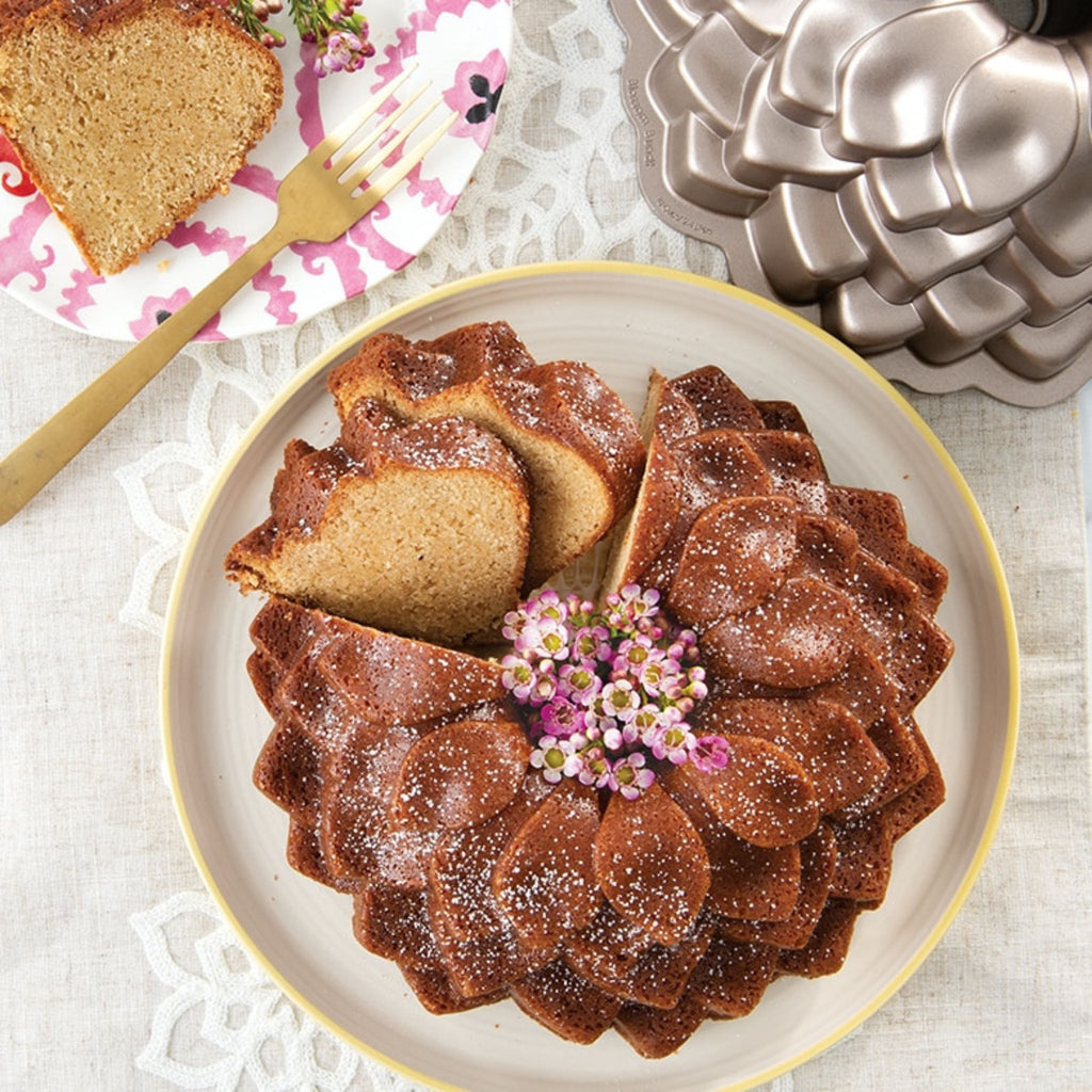 Blossom Bundt Pan Cake