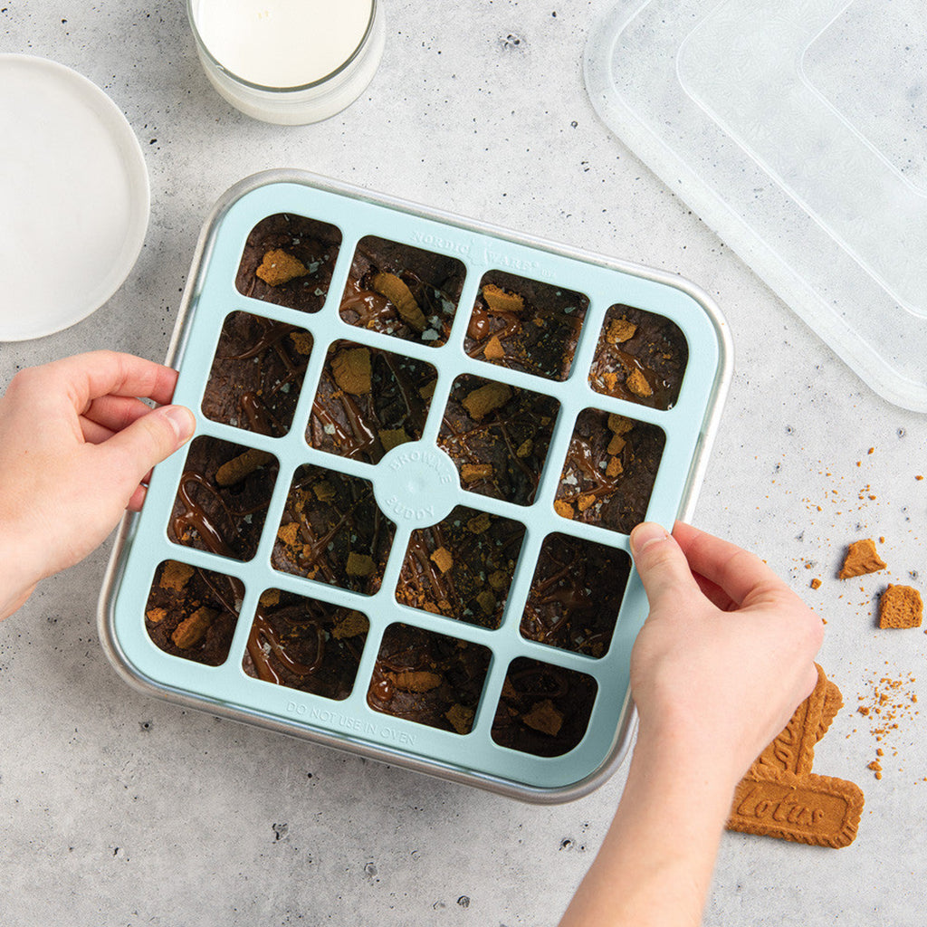 Buddy Brownie Baking Set in use