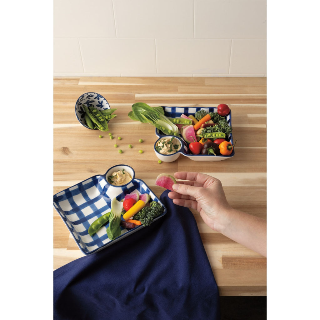 Grid Dip n' Dish Plate in use