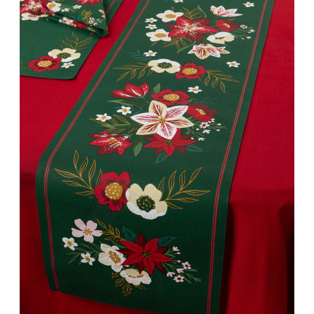 Table Runner - Amaryllis Christmas in use