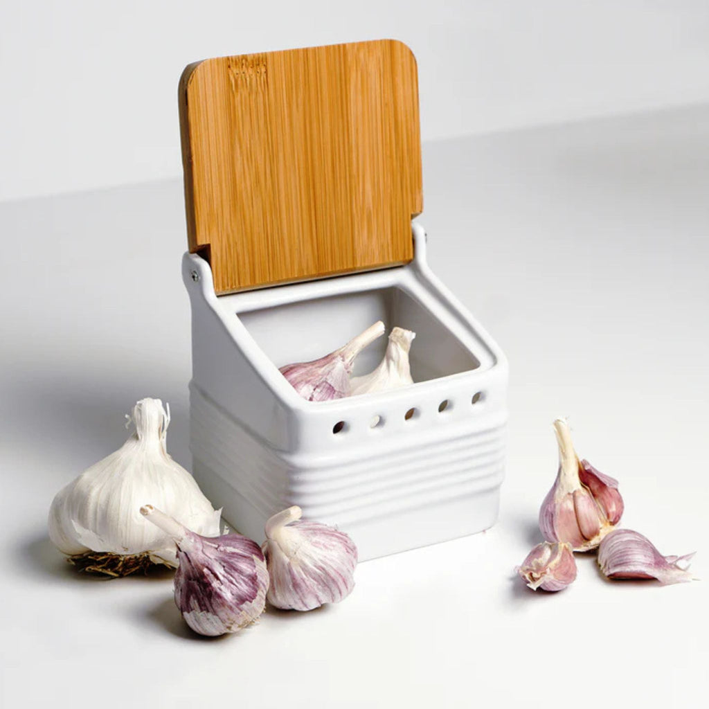 Garlic Keeper in use