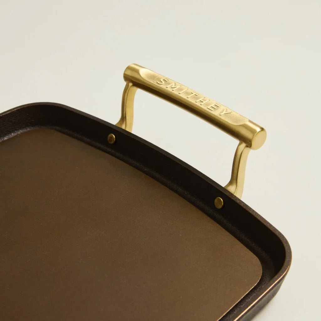 Double Burner Griddle handle close up
