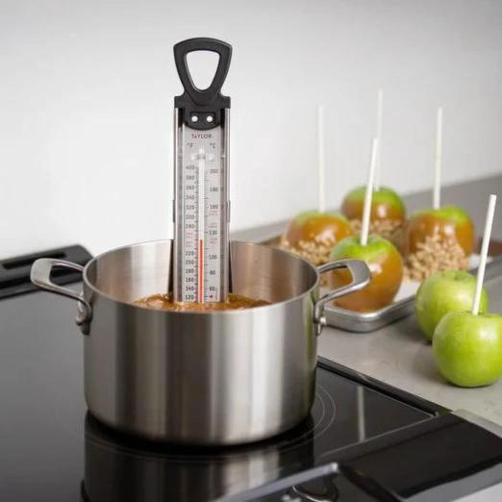 candy/deep fry thermometer in use