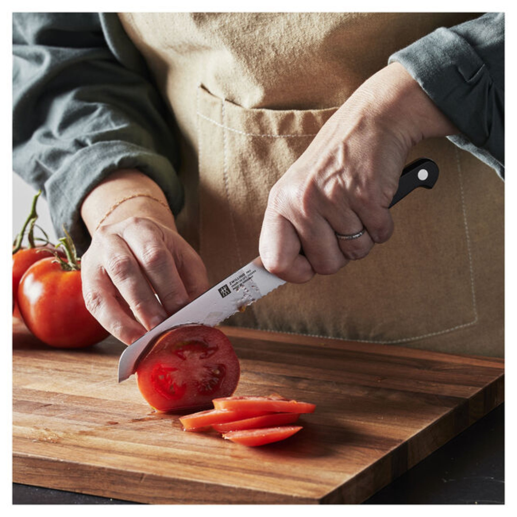 5" Utility Knife, Serrated Edge