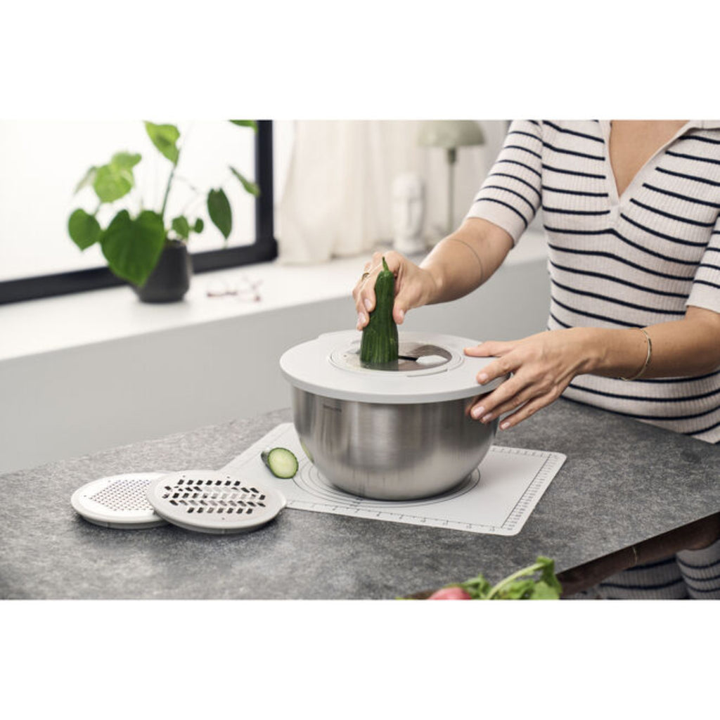 Fresh & Save Bowls Access. Set in use