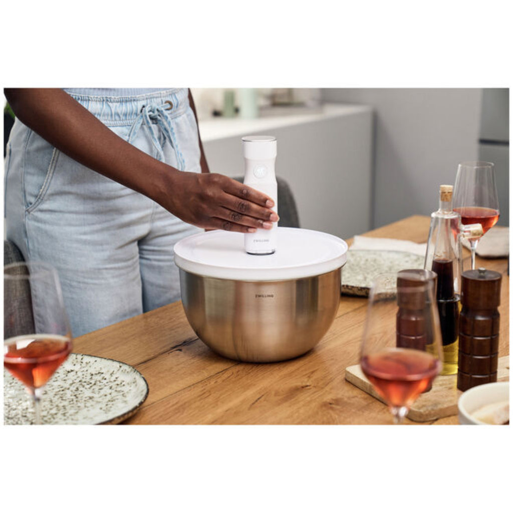 Vacuum Bowl in use
