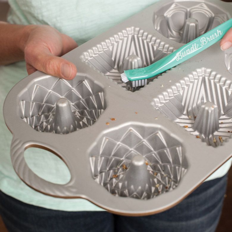 Ultimate Bundt Cleaning Tool